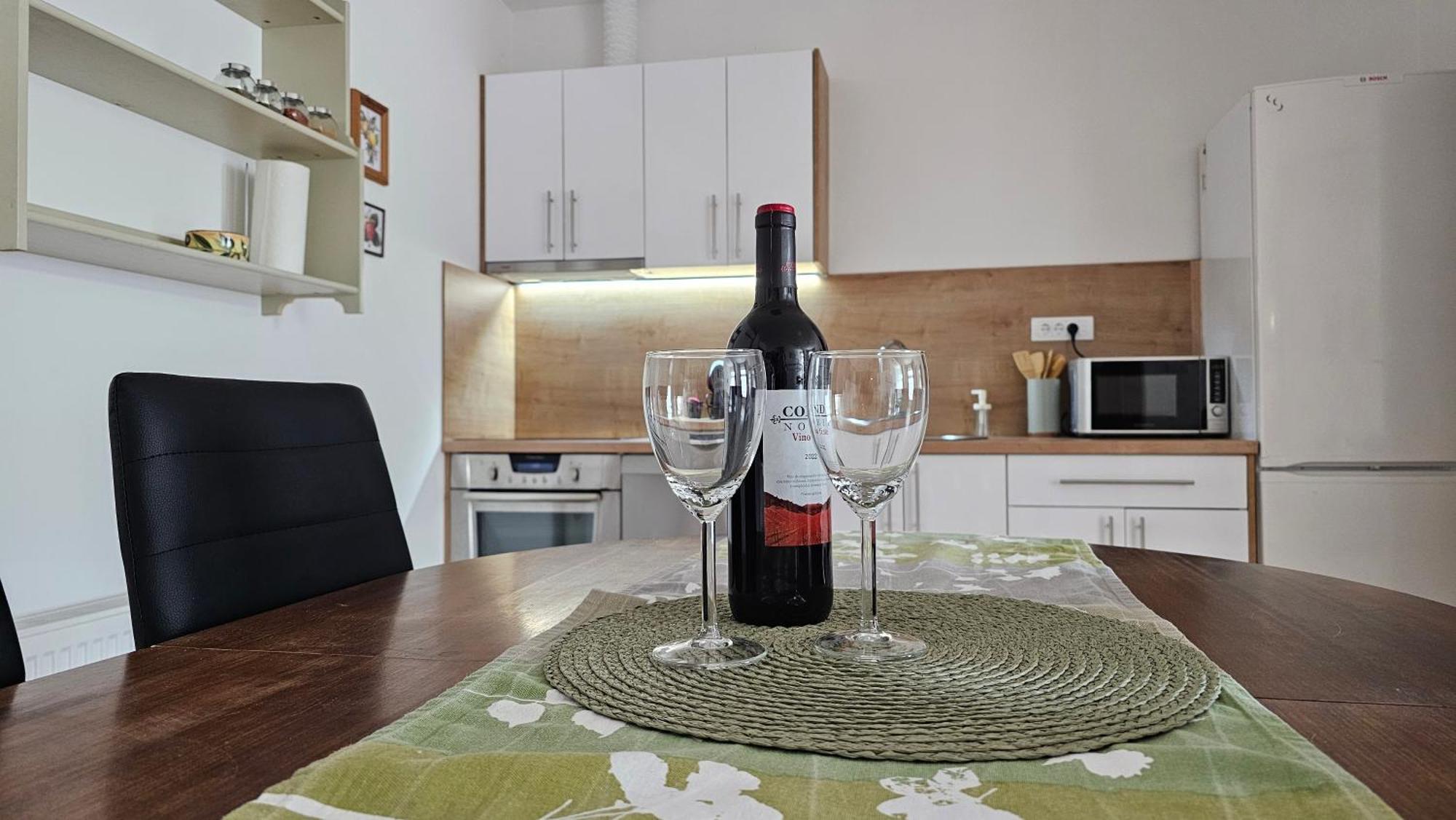 Apartments Beck - Super Central سومبور المظهر الخارجي الصورة